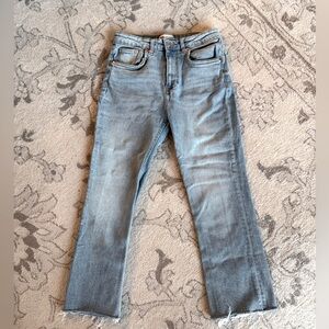 Zara Light Wash Straight Leg Jeans US Size 4